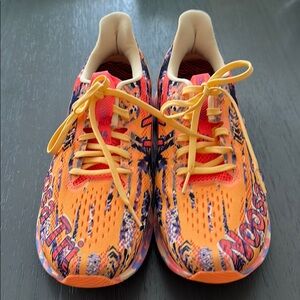 ASICS Noosa Tri 14, ladies size 11, like new!